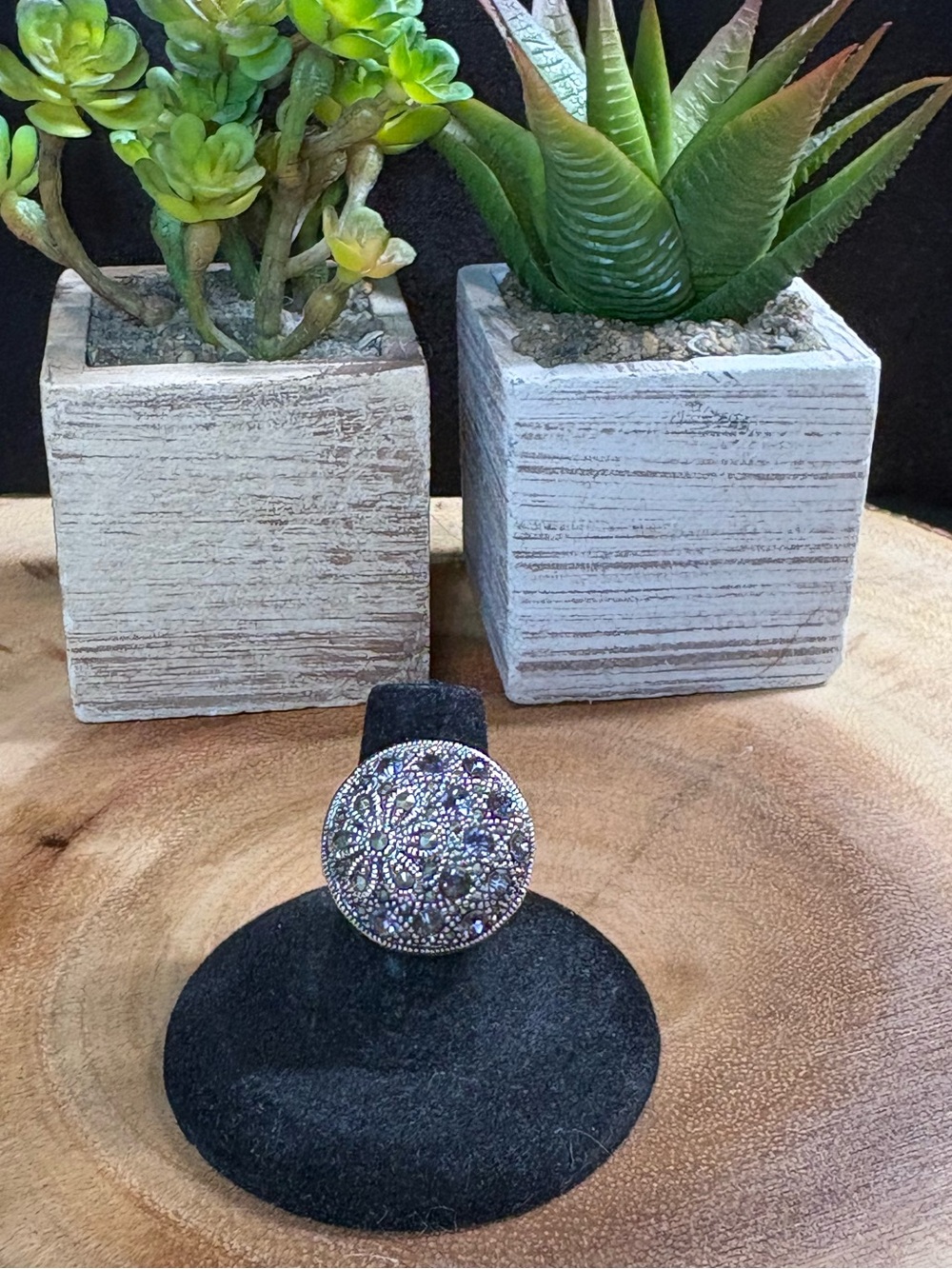 Vintage-Inspired Silver Floral Statement Ring - Silver